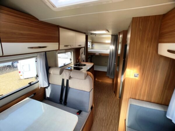 Camping-car Capucine 6 couchages – Image 6