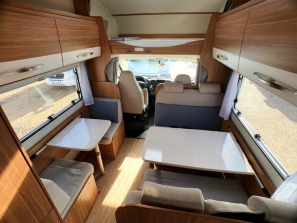 Camping-car Capucine 6 couchages – Image 7