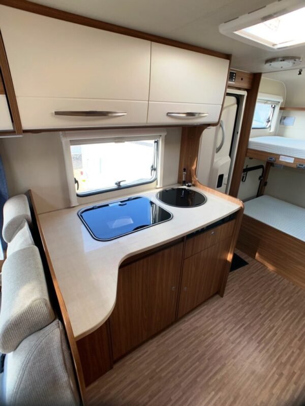 Camping-car Capucine 6 couchages – Image 10