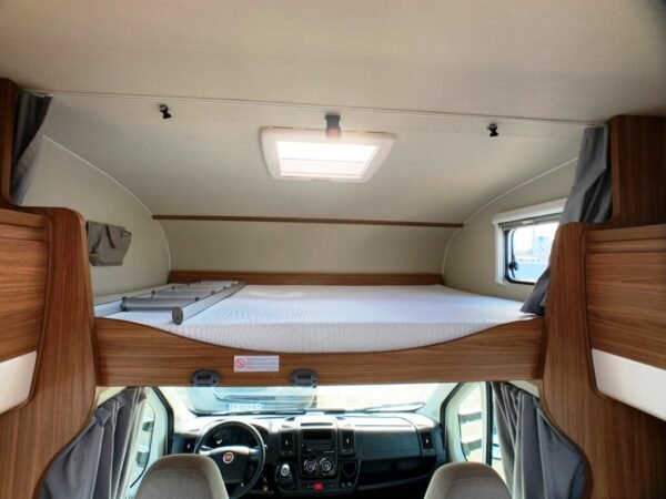 Camping-car Capucine 6 couchages – Image 16