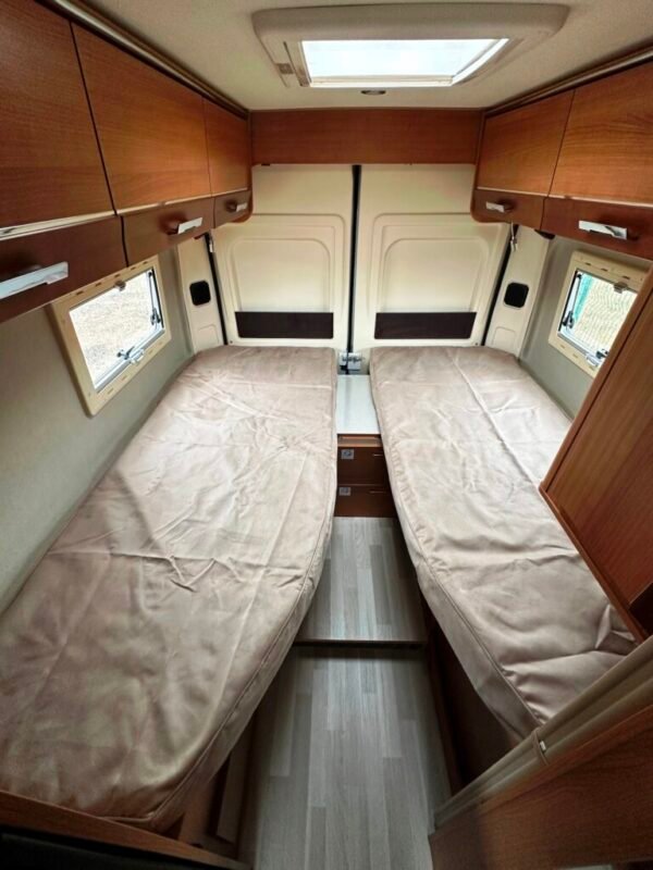 Camping-car CAMPEREVE MAGELLAN 746 LIMITED – Image 11
