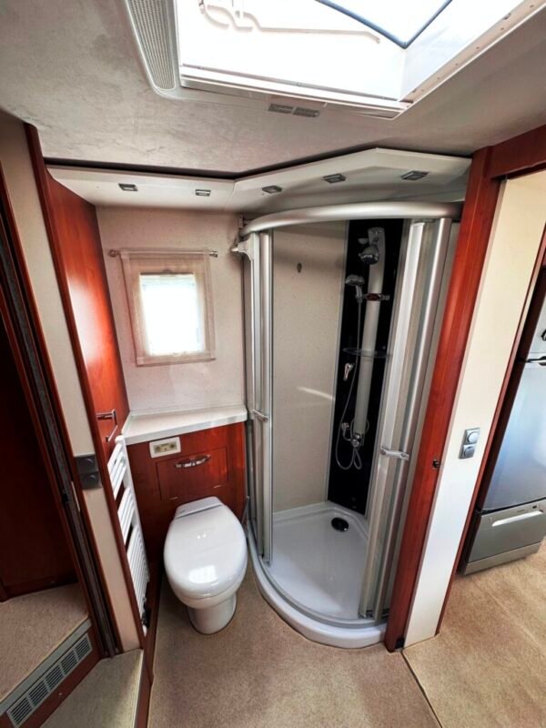 Camping-car PHOENIX LINER 11600 BM STYLX ELEGANCE – Image 10