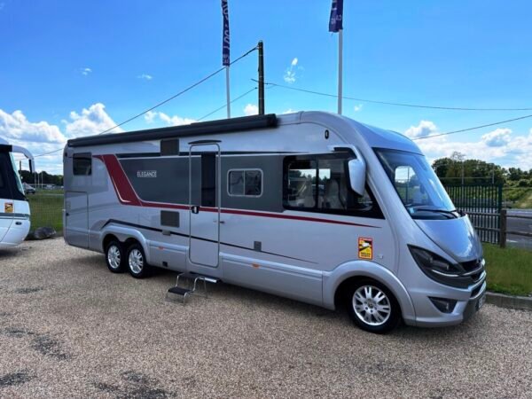 Camping-car BURSTNER ELEGANCE I 910 – Image 2