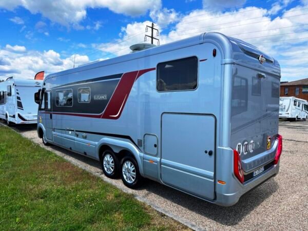 Camping-car BURSTNER ELEGANCE I 910 – Image 5