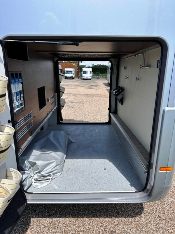 Camping-car BURSTNER ELEGANCE I 910 – Image 6