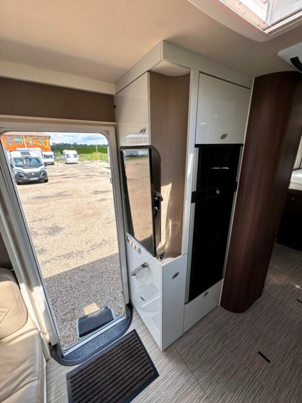 Camping-car BURSTNER ELEGANCE I 910 – Image 13