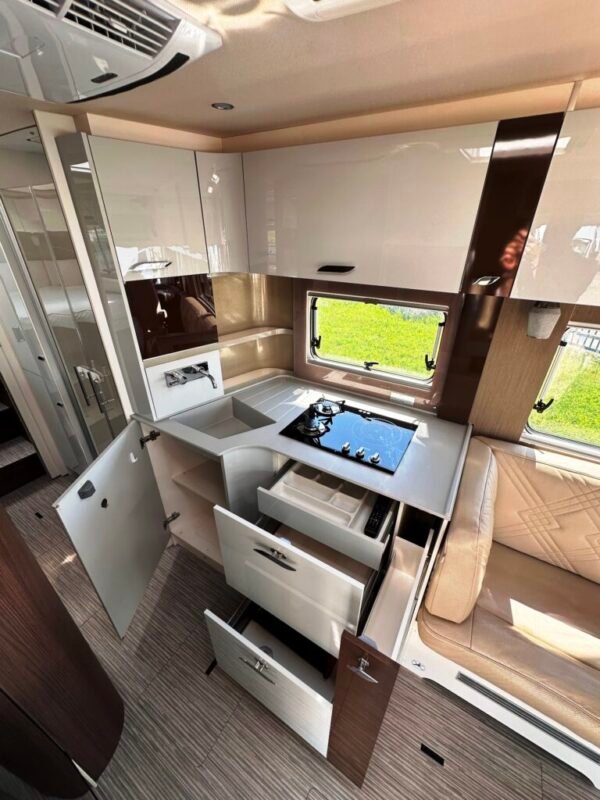 Camping-car BURSTNER ELEGANCE I 910 – Image 24