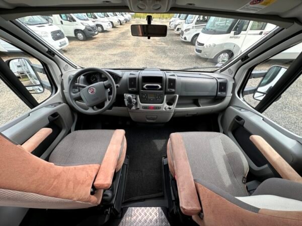 Camping-car DETHLEFFS T 7151 GLOBE 4 LUXUS – Image 7