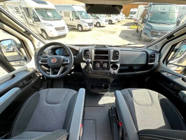 Camping-car Carado CV 640 Pro BVA – Image 7