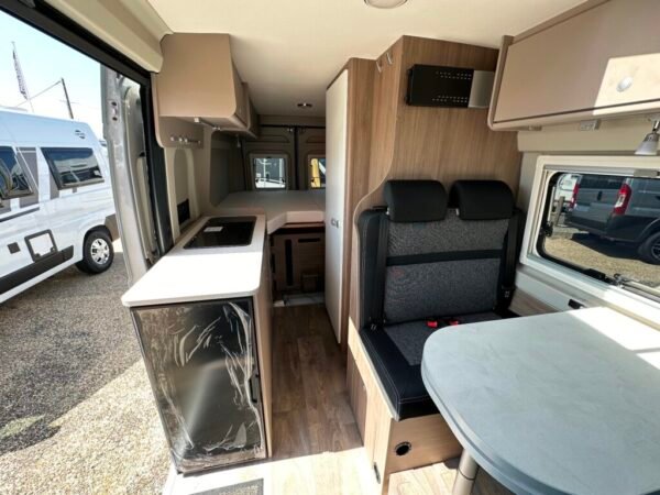 Camping-car Carado CV 640 Pro BVA – Image 9