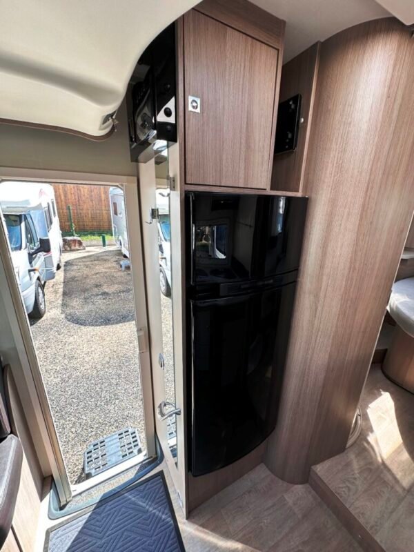 Camping-car CHAUSSON FLASH 718 XLB – Image 10
