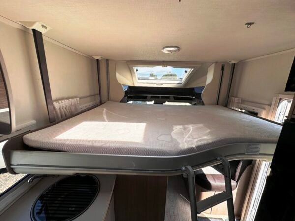 Camping-car CHAUSSON FLASH 718 XLB – Image 17