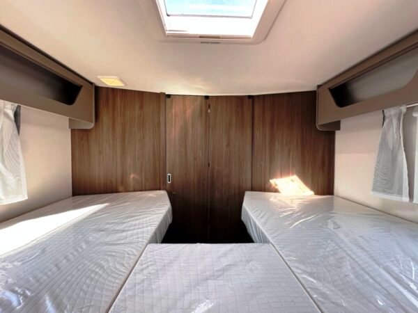 Camping-car T457 – Image 17