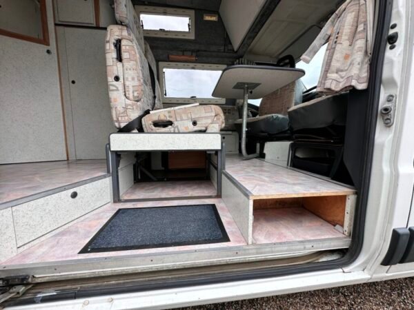 Camping-car FONT VENDOME BEL HORIZON – Image 16