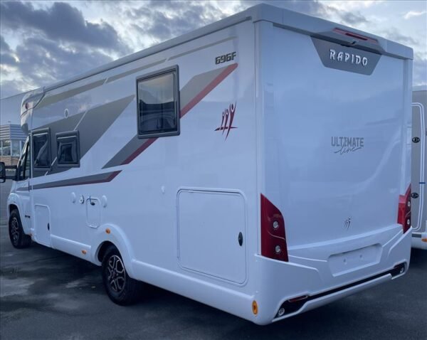 Camping-car RAPIDO 696F ULTIMATE LINE BOXER 2L2 Blue HDI 140 – Image 8
