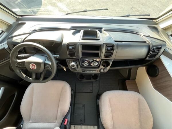 Camping-car MC LOUIS NEVIS 881 FIAT DUCATO 2,2 L 140 CV – Image 4
