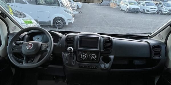 Camping-car RAPIDO 696F ULTIMATE LINE BOXER 2L2 Blue HDI 140 – Image 2