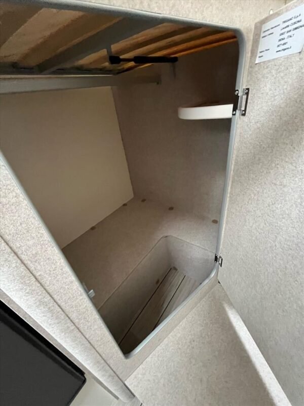 Camping-car MC LOUIS MC 4 SLIM 339 FORD 165 CV – Image 16