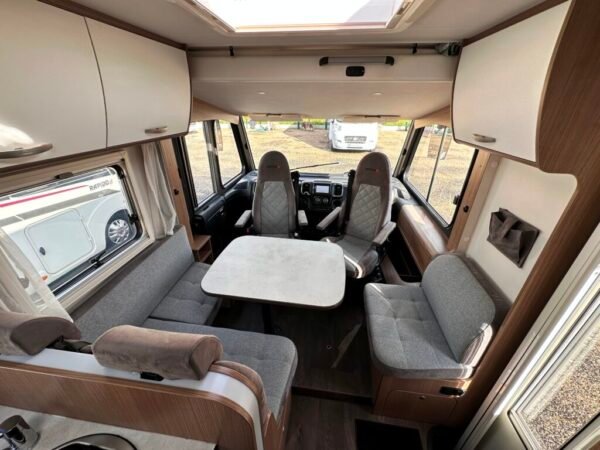 Camping-car ADRIA COMPACT SCS PLUS – Image 7