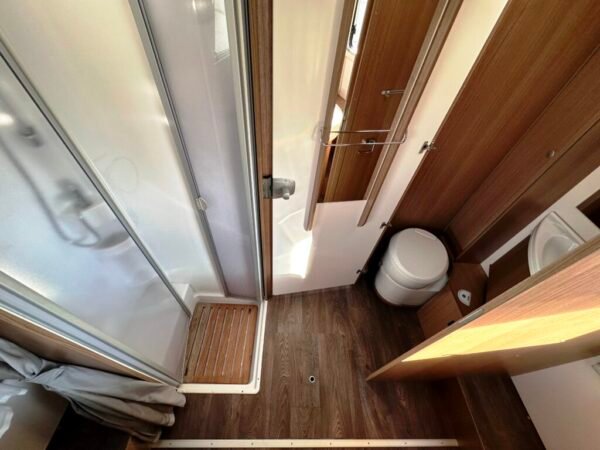 Camping-car ADRIA COMPACT SCS PLUS – Image 13