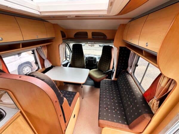 Camping-car DETHELFFS ADVANTAGE T 6501 – Image 8