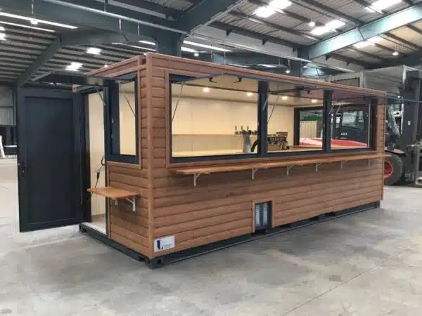 CONTENEUR DE CAFÉ EN BOIS DE 20 PIEDS